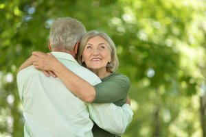 Ir geros, ir blogos žinios: mūsų senėjimas greitėja, bet būdų atsukti biologinį laikrodį yra