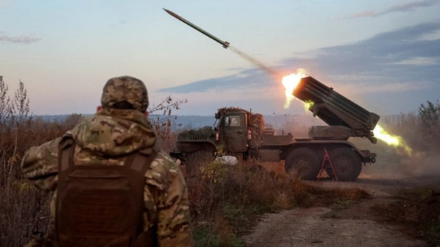 Kremlius kalba apie norą užbaigti karą Ukrainoje: sąlyga viena