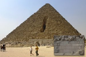 Duomenys rodo, kad egzistuoja slaptas įėjimas į Egipto piramidę