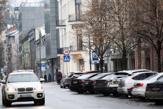 Kauno politikai leido apmokestinti dar daugiau gatvių ir aikštelių – neišvengta aštrių diskusijų