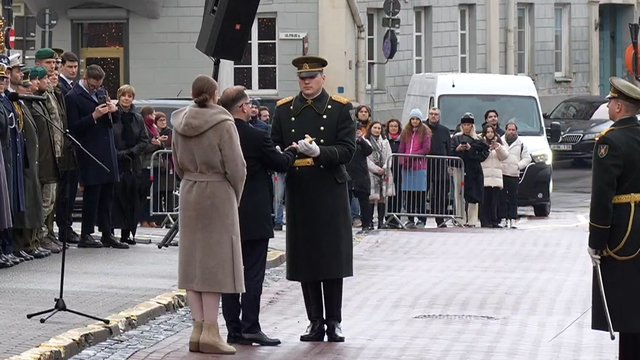 Iškilminga ceremonija KAM: D. Šakalienė perdavė R. Kaunui vėliavą ir skeptrą
