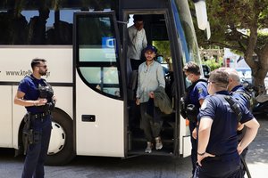 ES įvardijo keturias šalis, gausiančias pagalbą paskirstant migrantus