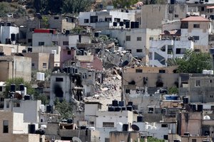 Naujakuriai Vakarų Krante sužeidė keturis palestiniečius