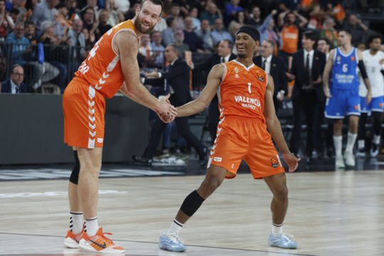 „Valencia“ atsitiesė po pralaimėjimo „Žalgiriui“: namie nugalėjo „Real“