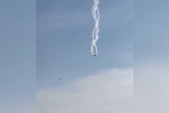 Sudužo iš Azerbaidžano į Turkiją skridęs karinis lėktuvas: užfiksavo nelaimės akimirką