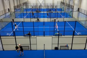 Padelio arenų bumą Lietuvoje akceleruoja ir lietuviškas IT sprendimas