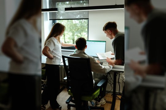 Vilniaus kolegijos inžinerijos studijų krypties studentams „Ignitis grupė“ skyrė 45 tūkst. eurų stipendijoms