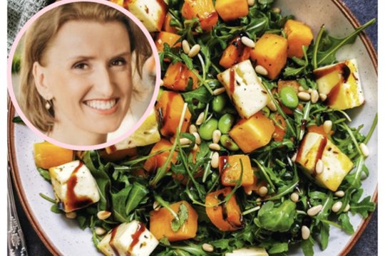 Sveikos, spalvingos ir sočios – V. Kurpienė siūlo gardžias salotas be didelių pastangų