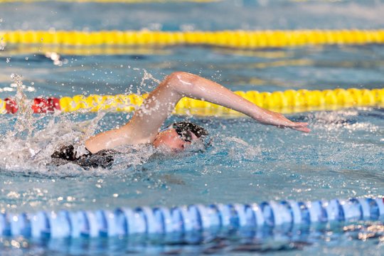Šiemet plaukti mokosi rekordiškas skaičius vaikų
