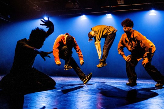 Festivalį „Urban Essentials“ atidaro Olimpinio breiko teisėjos ir trupės „Cie Chara“ šokio spektaklis