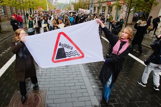 Lapkričio 21 d. mitingo rengėjai kviečia prisiimti atsakomybę už valstybės ateitį  