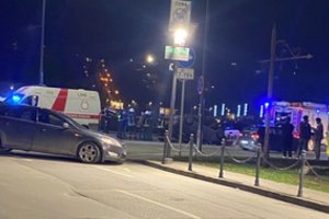 Kauno centre susidūrus automobiliams, vienas jų apvirto ant stogo