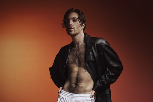 Gabrielius Vagelis pristato naują savo dainos versiją: „Įsimylėjau“