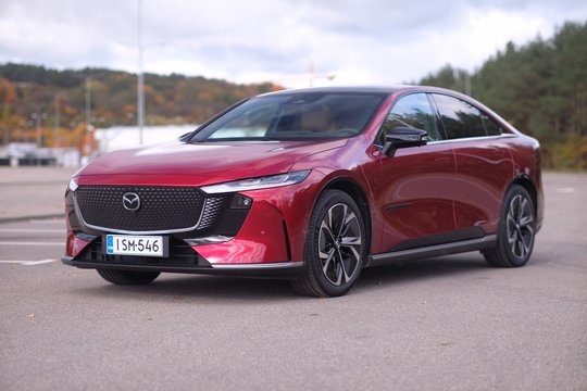2025 m. „Mazda 6e“ testas: efektingas elektromobilis už itin patrauklią kainą ir su paslaptimi