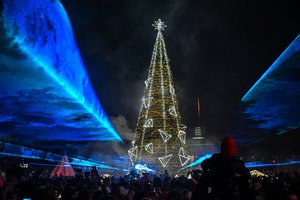 Kalėdų laukimo pradžia Panevėžyje: skelbia, kada sužibs miesto eglė