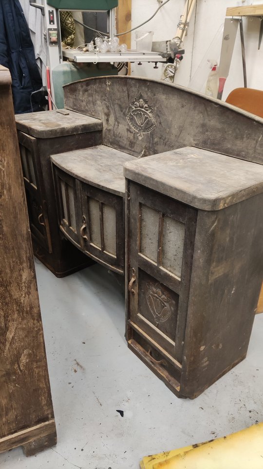 Dizainerė dalinasi patarimais, į ką svarbiausia atkreipti dėmesį atnaujinant senus baldus