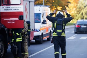 Vilniuje – BMW ir vilkiko susidūrimas: šoko ištiktai moteriai prireikė medikų pagalbos