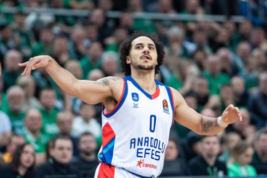 Žinia iš Stambulo – „Anadolu Efes“ lyderis į Kauną neatvyks