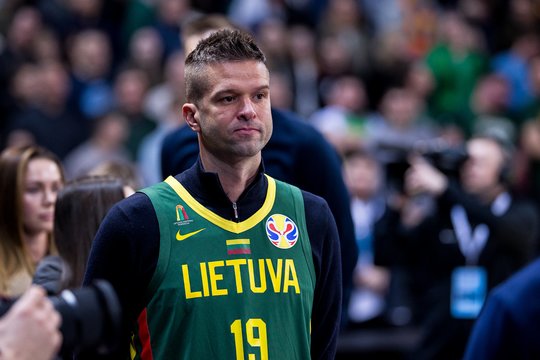 Vilniaus ir Kauno priešpriešą palaikantis futbolo čempionų prezidentas M. Kalnietis: „Krepšinio aikštė visiškai netraukia“