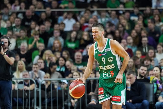 Vilniaus ir Kauno priešpriešą palaikantis futbolo čempionų prezidentas M. Kalnietis: „Krepšinio aikštė visiškai netraukia“