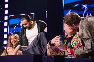 „Žvaigždžių duetų“ scenoje – keistas dalyvių elgesys: paaiškėjo, kas nutiko