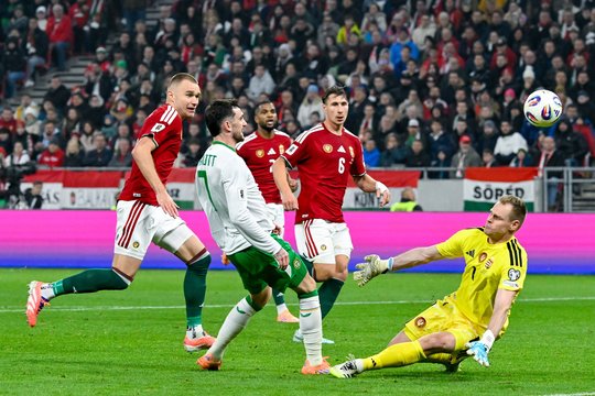 Pasaulio čempionato atranka: portugalai išsišaipė iš armėnų, airių žaidėjas T. Parrottas sukūrė stebuklų stebuklą