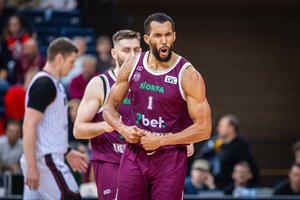 Ir be išvaryto žaidėjo „Lietkabelis“ surado kozirių pastumti į šoną „Jonavą“