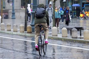 Grūdinimasis šaltuoju metų laiku: kaip tai daryti saugiai?