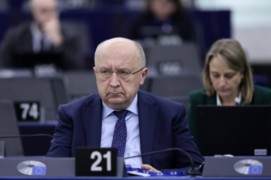 Iš Vilniuje viešinčio A. Kubiliaus – įspėjimas dėl „Narvos scenarijaus“: įvardijo datą