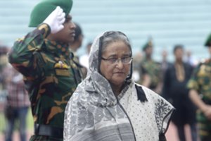 Buvusi Bangladešo premjerė Hasina už akių nuteista mirties bausme