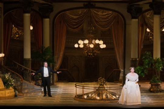 Opera „Arabela“ kviečia panirti į Richardo Strausso muzikos magiją ir Vienos prabangą