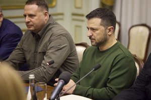 V. Zelenskiui – garsūs raginimai atleisti artimą bendražygį