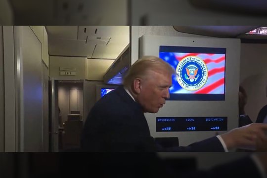 Internete – kaip virusas išplitusi D. Trumpo replika žurnalistei