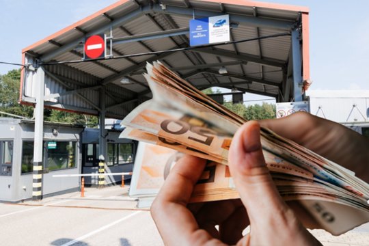 „Linavos“ prezidentas teigia, kad Lietuva gali sulaukti ieškinių iš pasienyje strigusių vežėjų