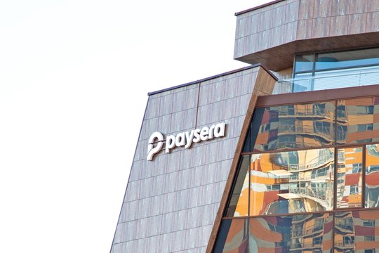 LB leido „Payserai“ įsigyti elektroninių pinigų įstaigą „Contis“