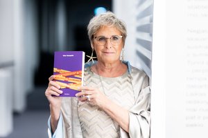 Po aštuonerių metų tylos – Rūtos Vanagaitės knyga apie tai, kaip netapti boba 