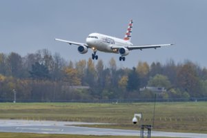 Aiškėja detalės dėl Baltarusijos akibrokšto: balionas buvo pastebėtas prie lėktuvų kilimo ir tūpimo tako trajektorijos