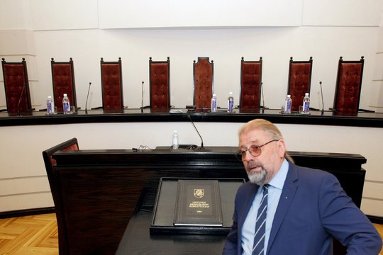 Po daugybę metų kurptų kaltinimų – netikėtas posūkis: ką buvo bandoma nuslėpti