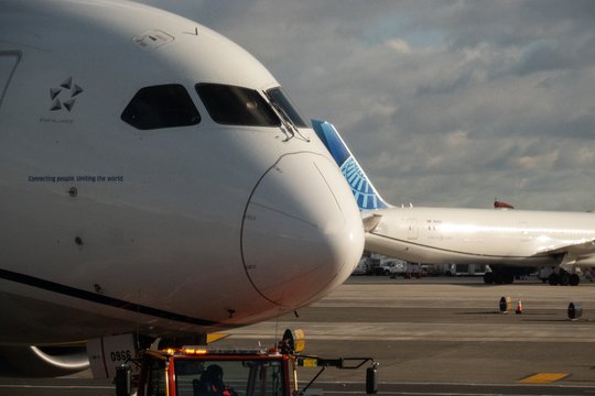 Per plauką nuo katastrofos: lėktuvas JAV susidūrė su meteorologiniu balionu