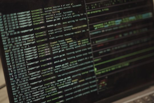 Baigėsi tarptautinės kibernetinės gynybos pratybos „Gintarinė migla 2025“