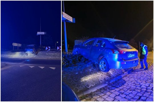 Keistas incidentas Lenkijoje: avariją sukėlęs ukrainietis policininkų prašė už jį papūsti į alkotesterį