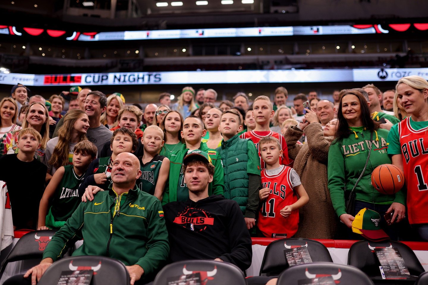 M.Buzelis susitiko su lietuvių bendruomene.<br> "Bulls" nuotr.