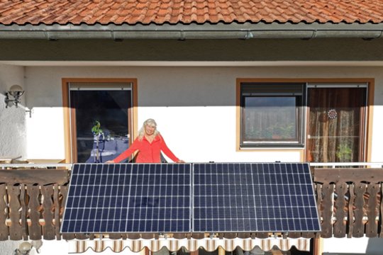 Turintiems iki 100 kW galios elektrines kitąmet nebereikės mokėti gamybos įmokų