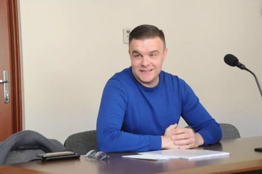 Buvęs renginių vedėjas V. Usovas galutinai nuteistas už nepilnamečių tvirkinimą