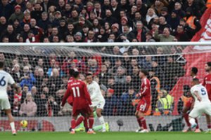 „Liverpool“ krizėje – beviltiškai pralaimėjo ir autsaideriui „Nottingham Forest“