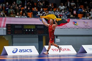 Kurčiasis imtynininkas M. K. Sinkevičius apgynė čempiono vardą