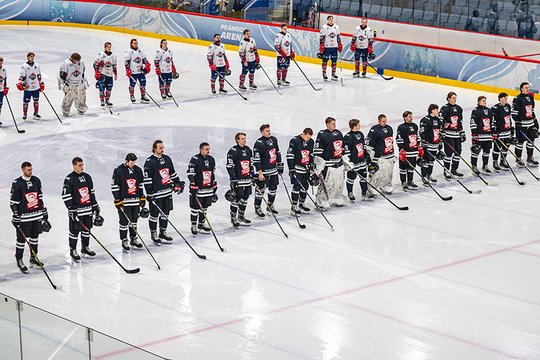 Nelaimių persekiojama „Hockey Punks“ apmaudžiai pralaimėjo namuose, ‚Energija“ Latvijoje krito nuo vicečempiono