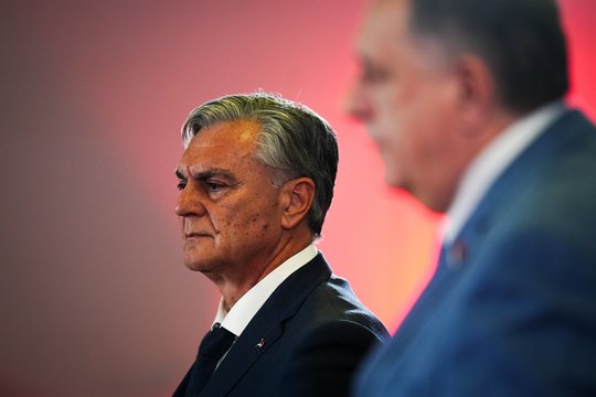 Bosnijos ir Hercegovinos Serbų Respublikos prezidento rinkimus laimėjo M. Dodiko sąjungininkas