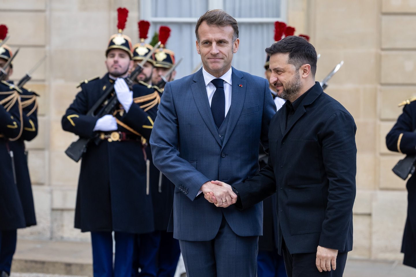 V. Zelenskio ir E. Macrono susitikimas.<br>EPA-ELTA nuotr.