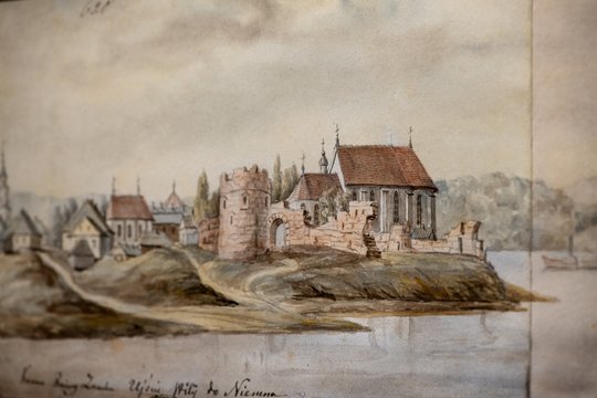 Tikslūs piešiniai – gidas po praeitį: XIX a. dailininko kūriniuose – Lietuvos didybės ženklai